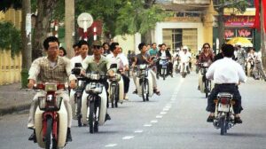 Đường phố Hà Nội cuối thập niên 1990 qua ống kính nhiếp ảnh gia Nhật