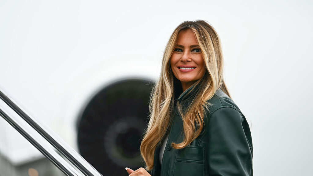 Bà Melania hé lộ tiệc chiêu đãi ông Tập