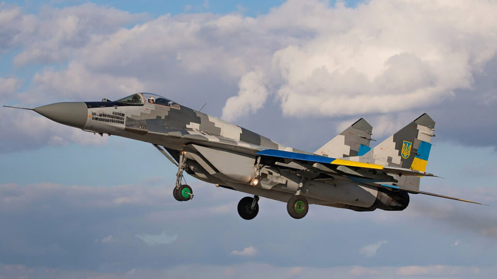 Tướng Ba Lan tiết lộ vụ F-16 suýt bắn rơi MiG-29 Ukraine
