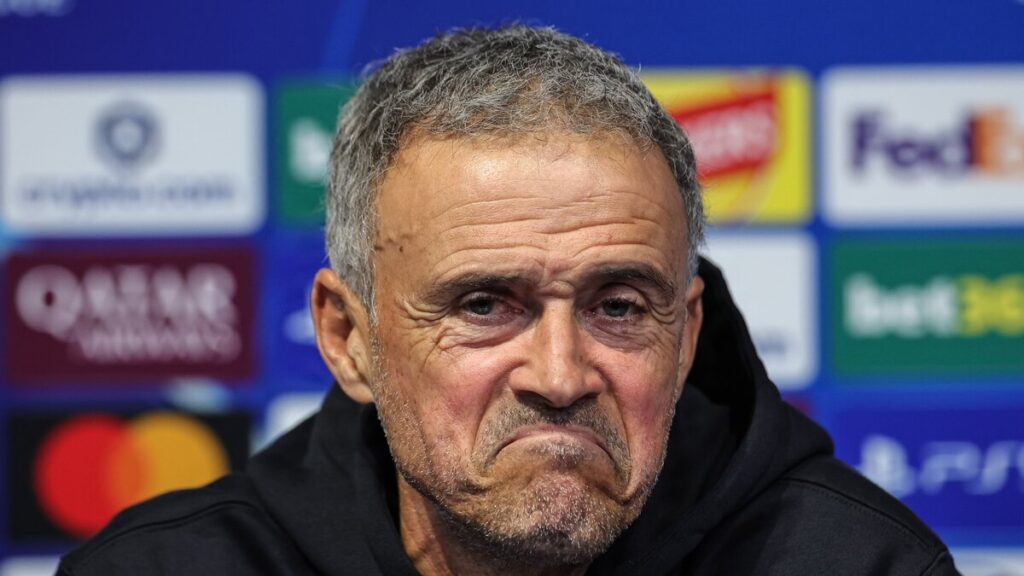 Enrique: 'Man City xứng đáng với mọi danh hiệu đã giành được'