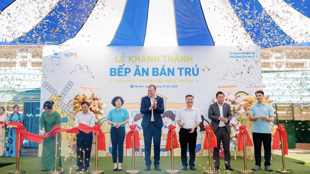 Khánh thành bếp ăn bán trú cho hơn 400 học sinh tiểu học ở Tây Ninh